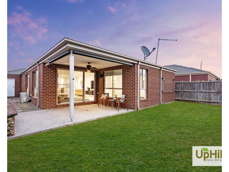 62 Chesney Circuit, Clyde VIC 3978