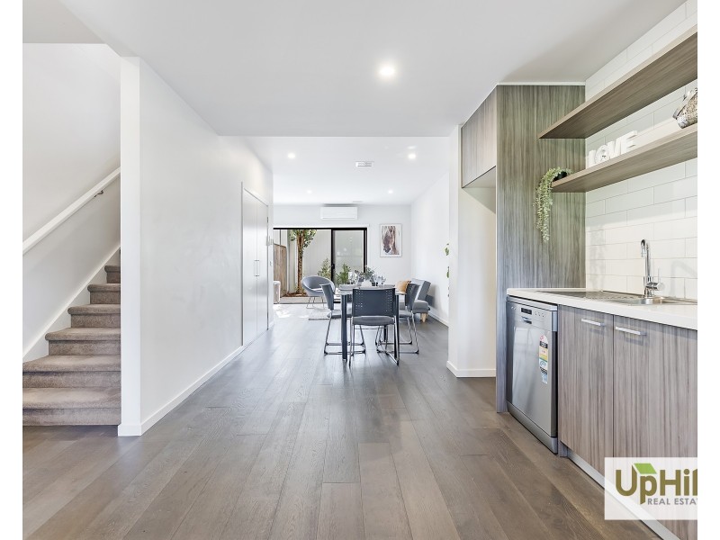 51 Villager St, Cranbourne East VIC 3977