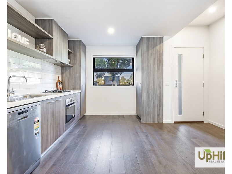 51 Villager St, Cranbourne East VIC 3977