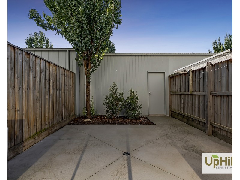 51 Villager St, Cranbourne East VIC 3977