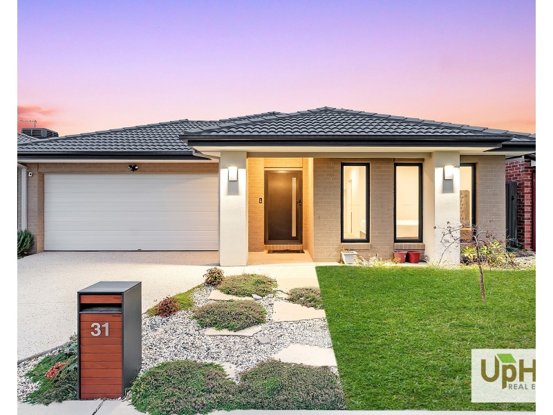 31 Thulian Street, Clyde North VIC 3978