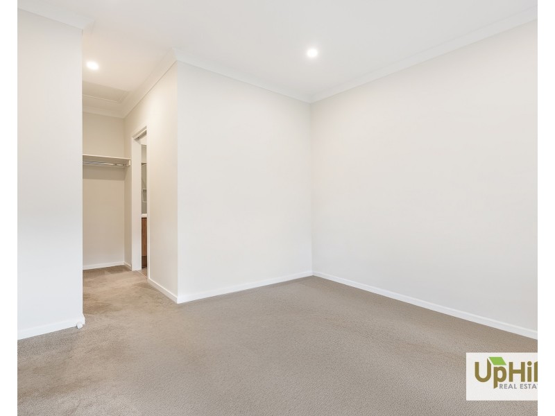 31 Thulian Street, Clyde North VIC 3978