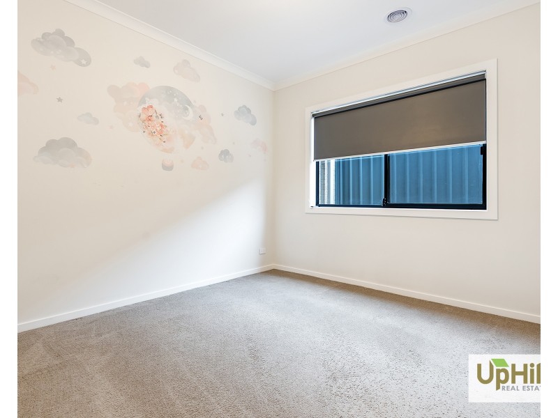 31 Thulian Street, Clyde North VIC 3978