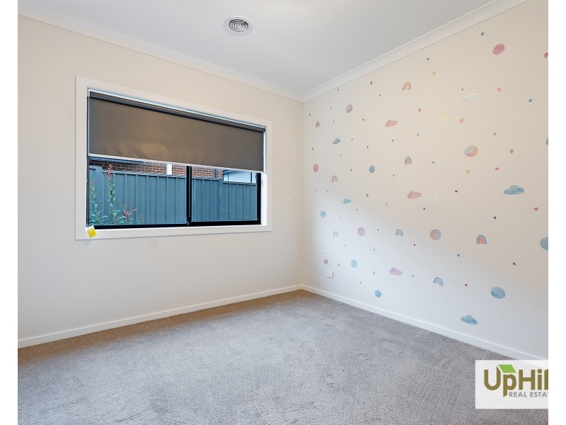 31 Thulian Street, Clyde North VIC 3978