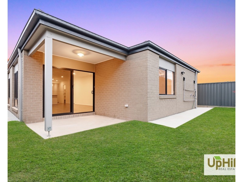 31 Thulian Street, Clyde North VIC 3978