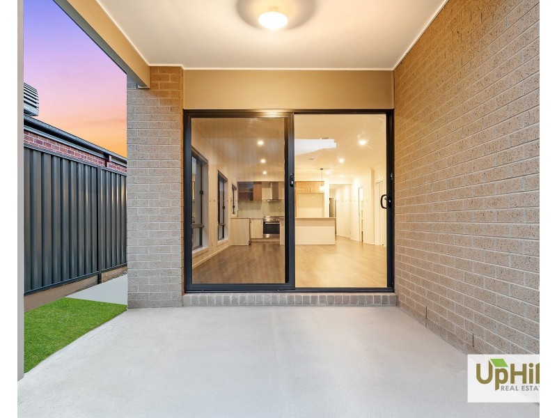 31 Thulian Street, Clyde North VIC 3978