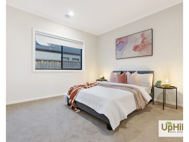 3 Stockfield Avenue, Clyde VIC 3978