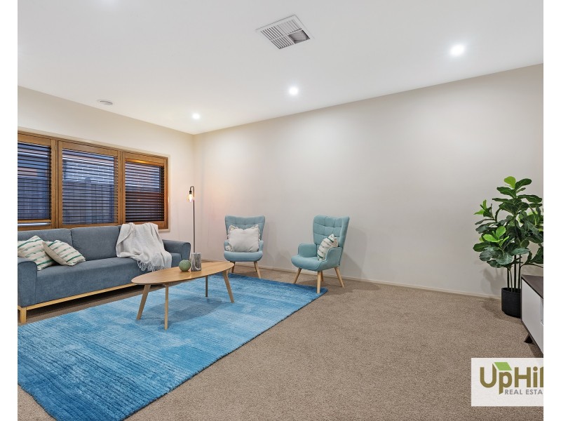 14 Speargrass Close, Clyde North VIC 3978