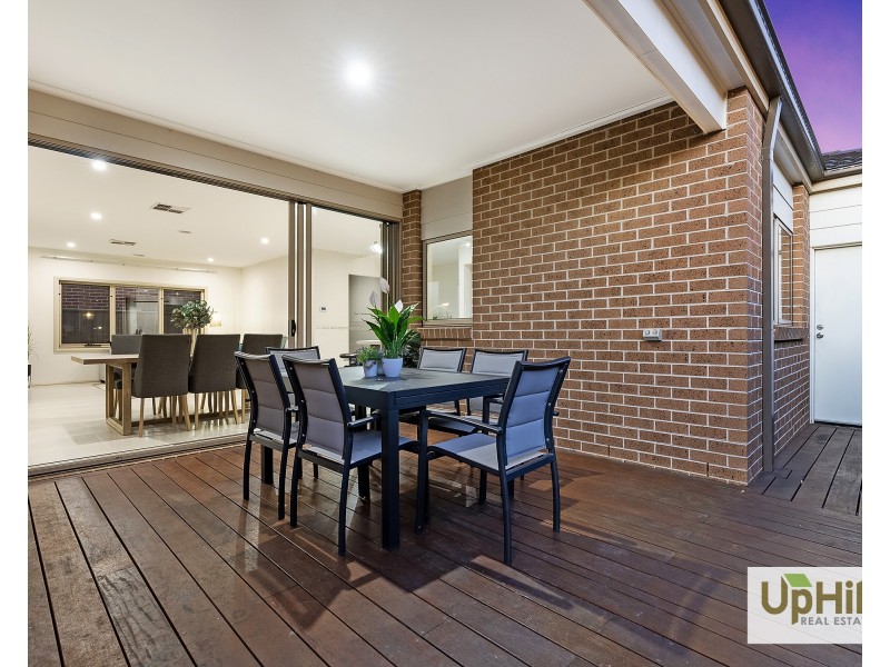 14 Speargrass Close, Clyde North VIC 3978