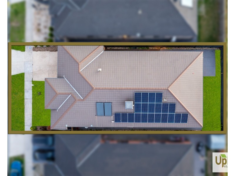 14 Speargrass Close, Clyde North VIC 3978