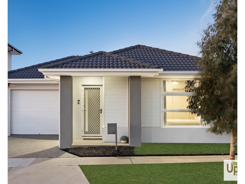 29 Kunlun Crescent, Clyde North VIC 3978