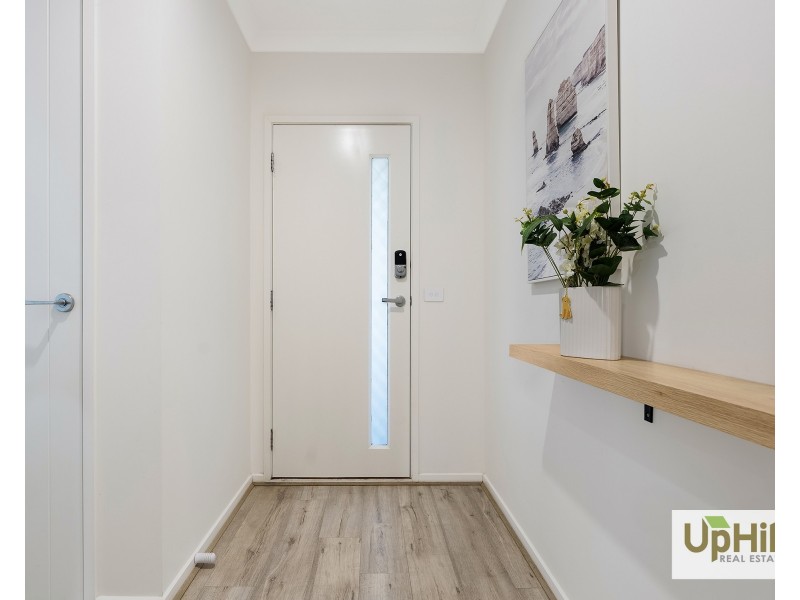 29 Kunlun Crescent, Clyde North VIC 3978