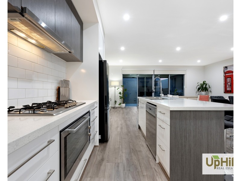 12 Marcela Walk, Clyde North VIC 3978