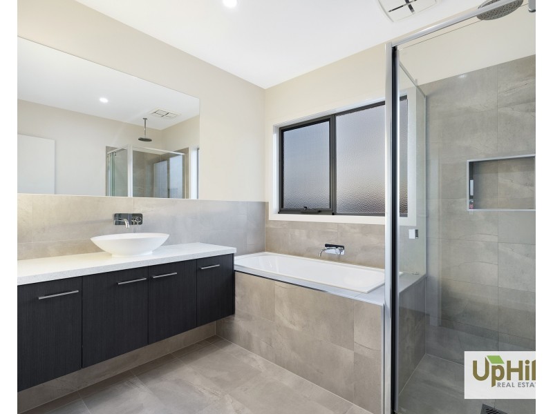 12 Marcela Walk, Clyde North VIC 3978