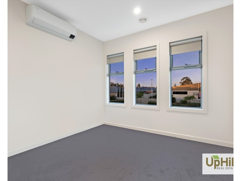 12 Marcela Walk, Clyde North VIC 3978