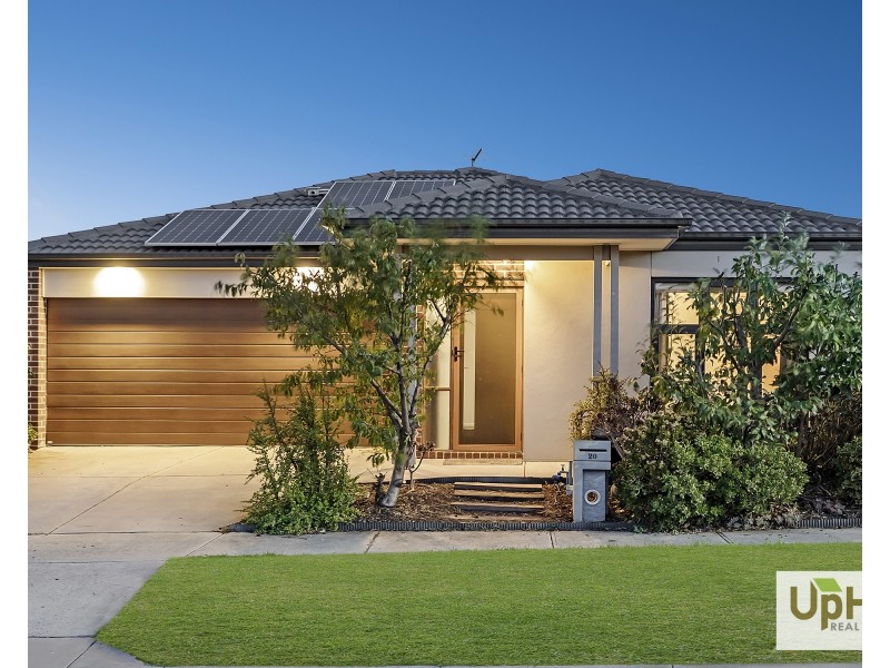 20 Carisbrooke Way, Clyde North VIC 3978