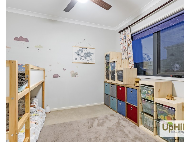 20 Carisbrooke Way, Clyde North VIC 3978