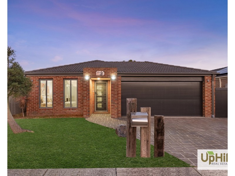 11 Omega Street, Carrum Downs VIC 3201