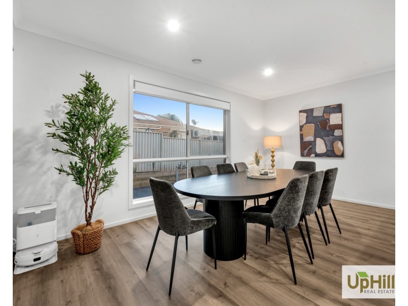 47 HUNT CLUB BOULEVARD, Cranbourne East VIC 3977
