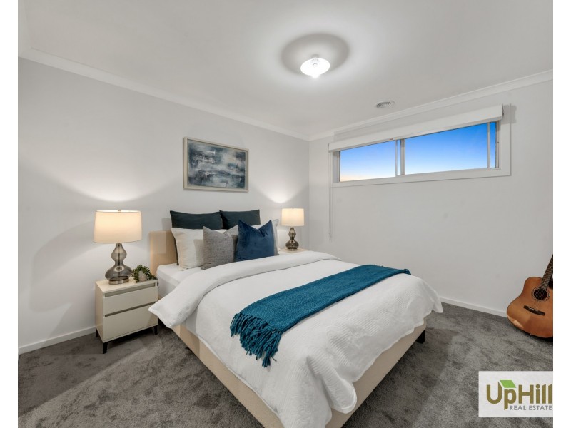 47 HUNT CLUB BOULEVARD, Cranbourne East VIC 3977