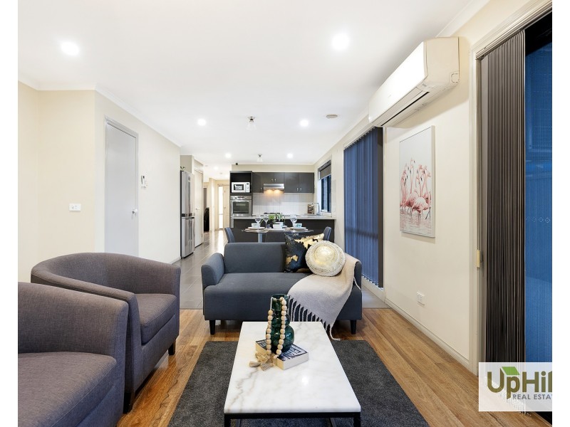 40 TYNDALL ST, Cranbourne East VIC 3977