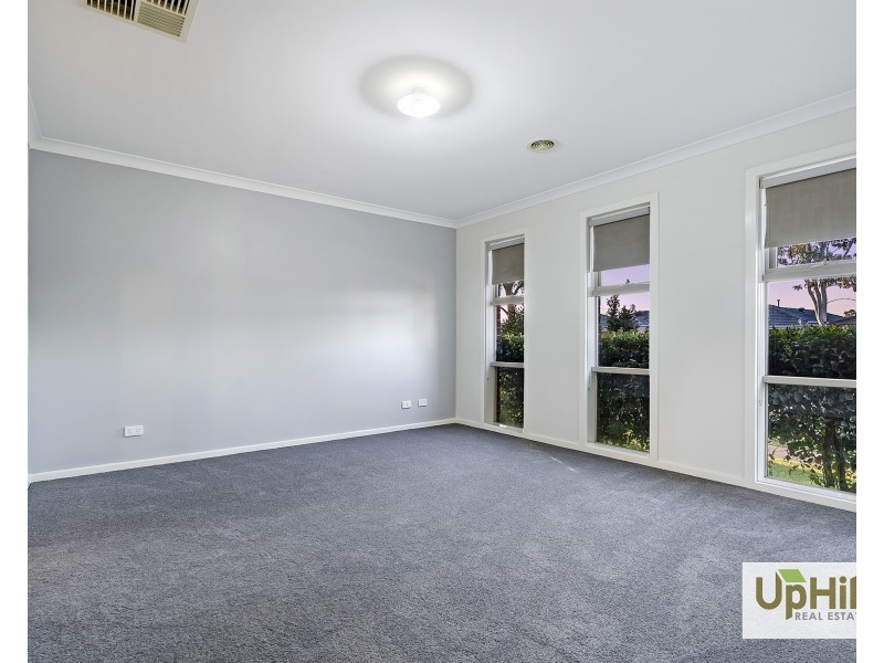 52 Tangemere Way, Cranbourne East VIC 3977