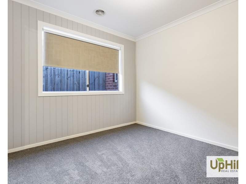 52 Tangemere Way, Cranbourne East VIC 3977