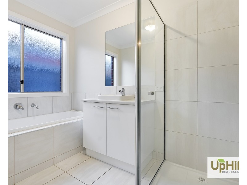 52 Tangemere Way, Cranbourne East VIC 3977