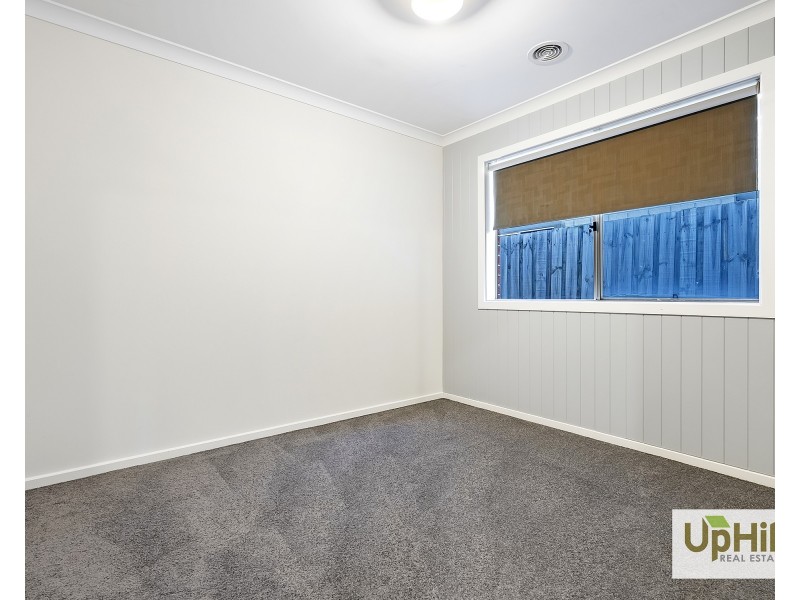 52 Tangemere Way, Cranbourne East VIC 3977