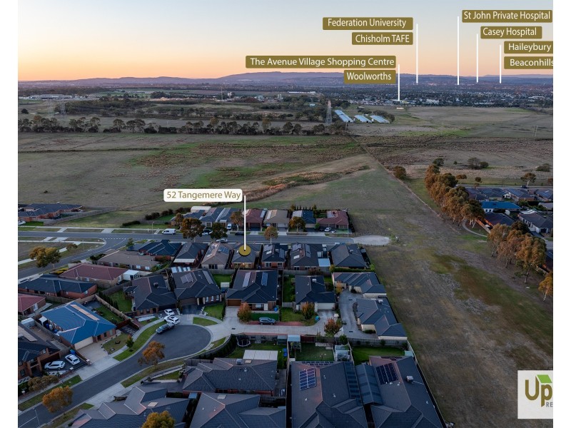 52 Tangemere Way, Cranbourne East VIC 3977
