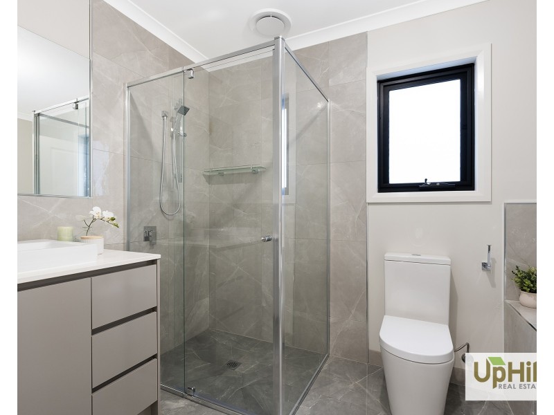 32 Keskadale Way, Clyde North VIC 3978