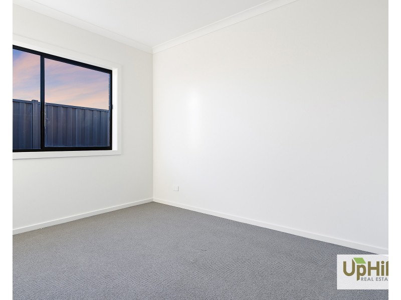 58 Follett Boulevard, Clyde VIC 3978