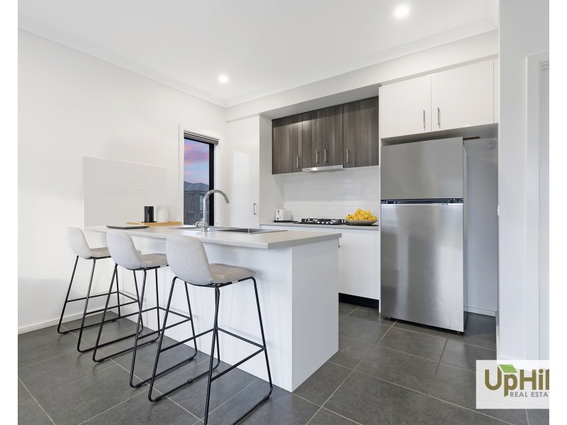 1 Monterey Loop, Clyde VIC 3978