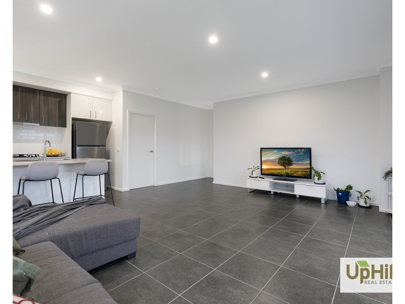 1 Monterey Loop, Clyde VIC 3978