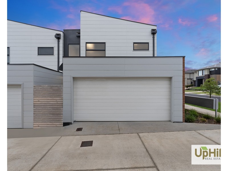 1 Monterey Loop, Clyde VIC 3978