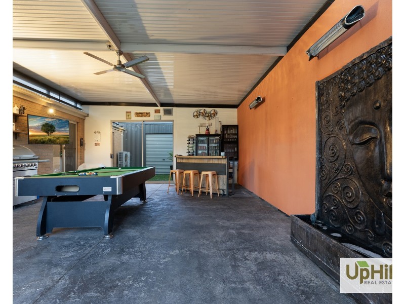 32 Trainers Way, Clyde North VIC 3978