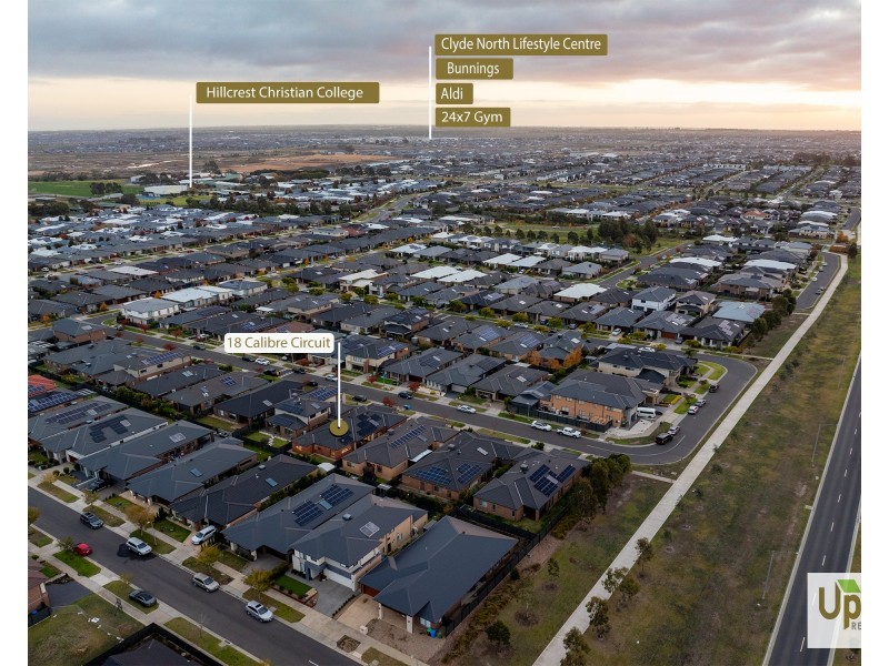 18 Calibre Circuit, Clyde North VIC 3978