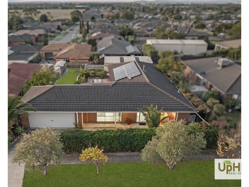 8 Katrina Court, Carrum Downs VIC 3201