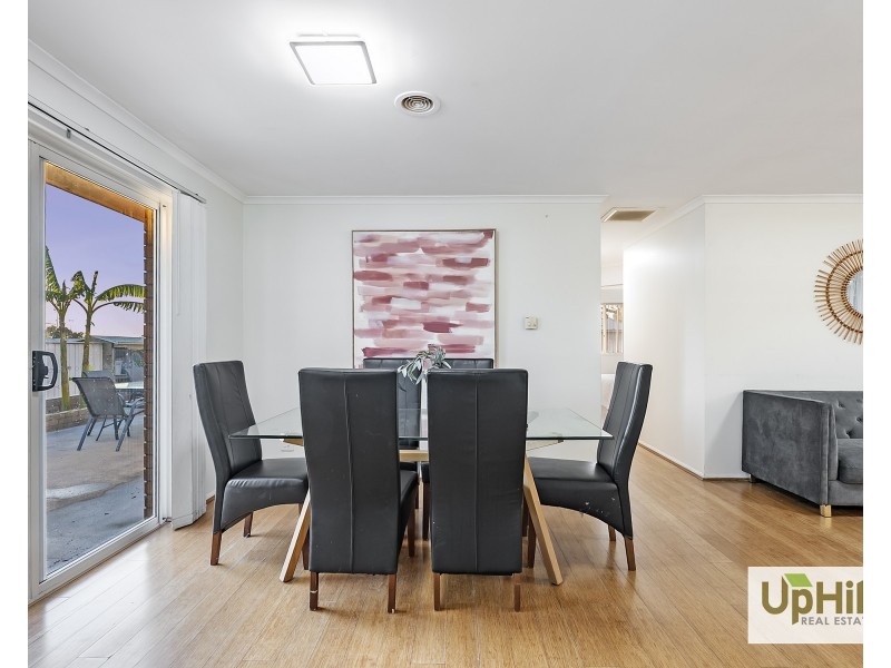 8 Katrina Court, Carrum Downs VIC 3201