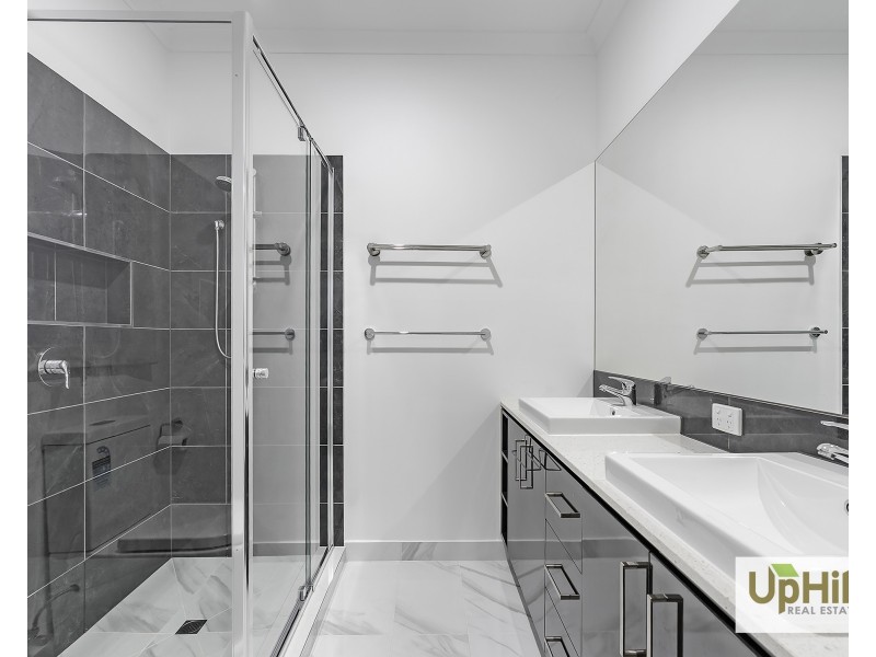 12 Luxembourg Avenue, Clyde North VIC 3978