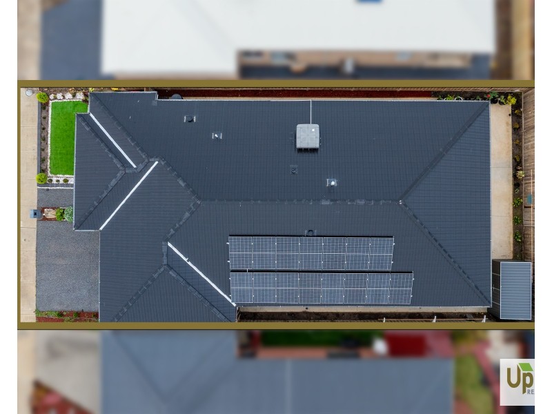 12 Luxembourg Avenue, Clyde North VIC 3978