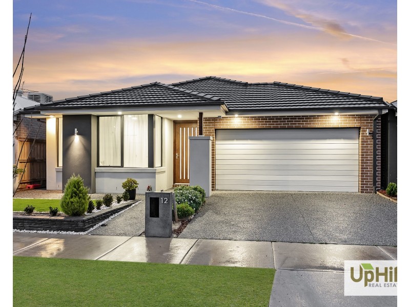 12 Luxembourg Avenue, Clyde North VIC 3978