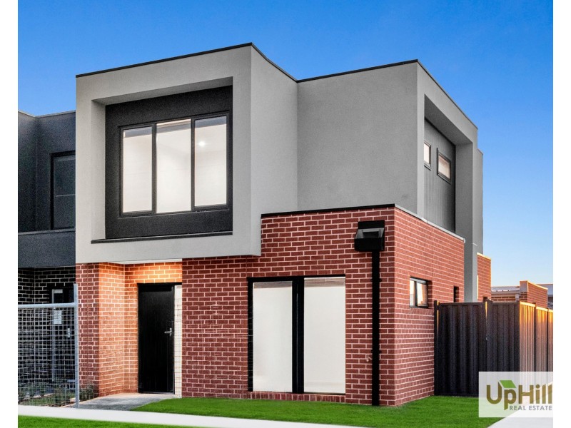 7 Garda Walk, Clyde VIC 3978