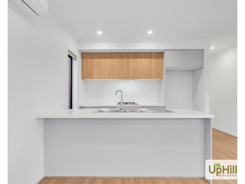 7 Garda Walk, Clyde VIC 3978