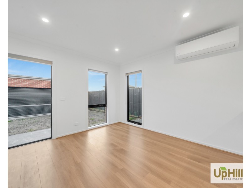 7 Garda Walk, Clyde VIC 3978