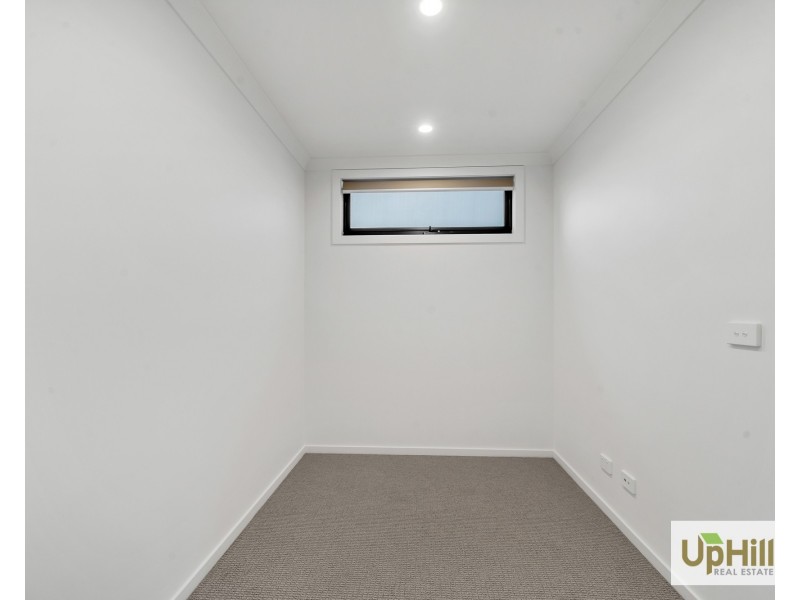 7 Garda Walk, Clyde VIC 3978