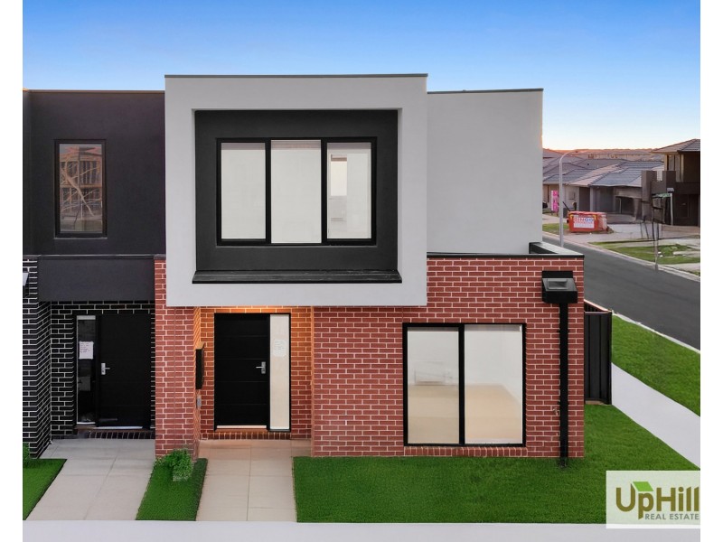 7 Garda Walk, Clyde VIC 3978