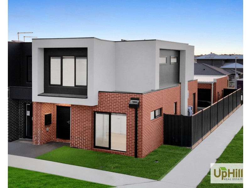 7 Garda Walk, Clyde VIC 3978