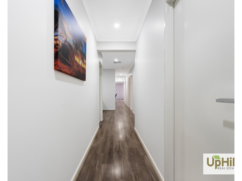 20 Noah Road, Clyde North VIC 3978