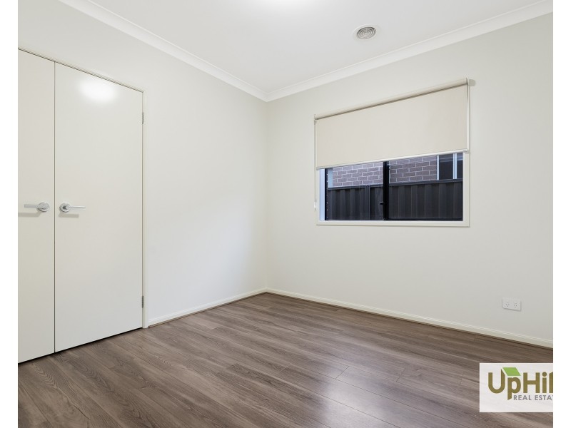 20 Noah Road, Clyde North VIC 3978